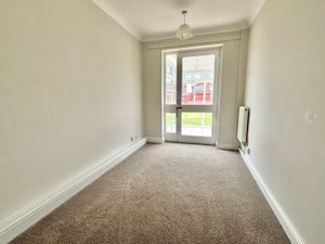 Bedroom- click for photo gallery